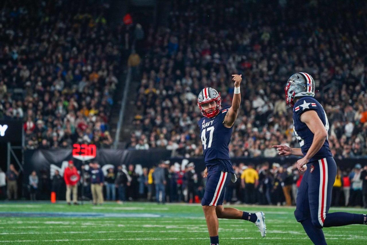 Navy Wins Armed Forces Bowl 21-20 Over Oklahoma